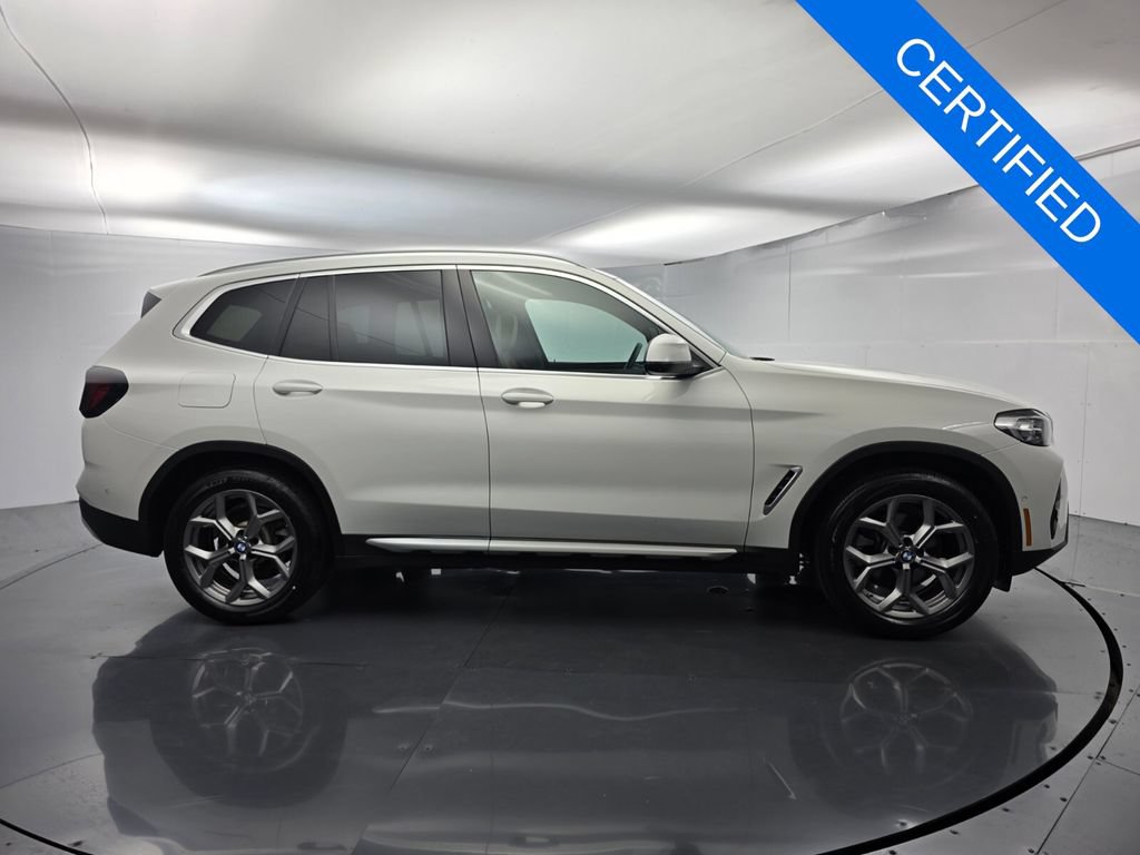 Certified 2024 BMW X3 xDrive30i w/ Convenience Package AWD/4WD image 3