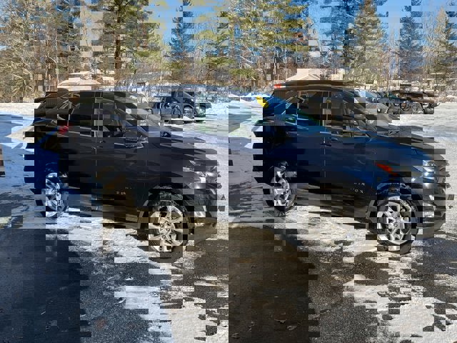 Used 2020 Chevrolet Equinox LT w/ Driver Convenience Package image 5