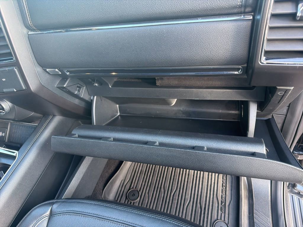 Used 2020 Ford Expedition Max Limited w/ Special Edition Package image 35