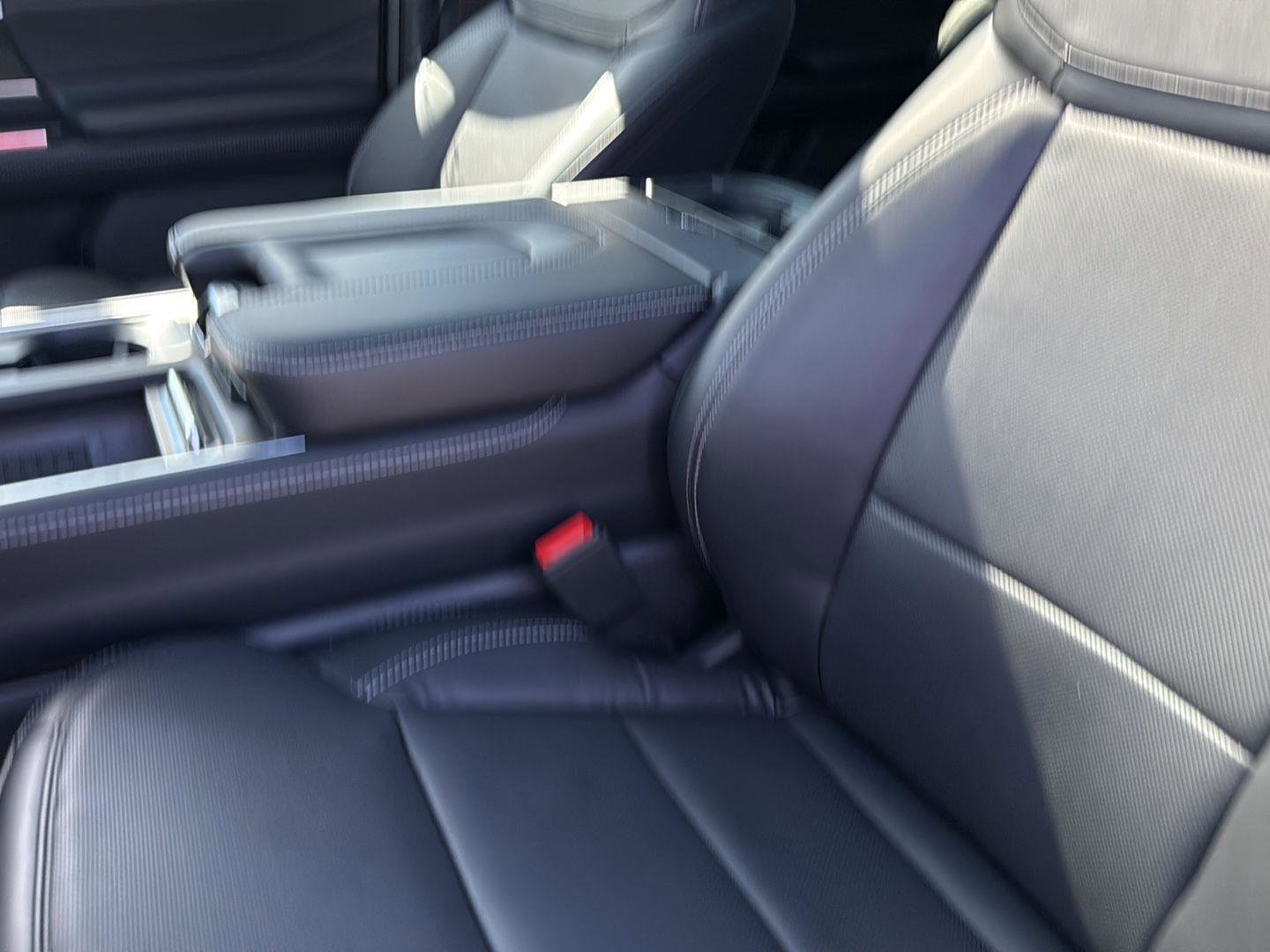 New 2025 Ford Expedition Platinum image 10