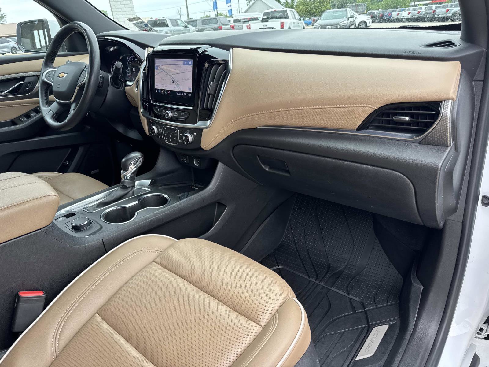 Used 2022 Chevrolet Traverse Premier w/ LPO, Floor Liner Package FWD image 12