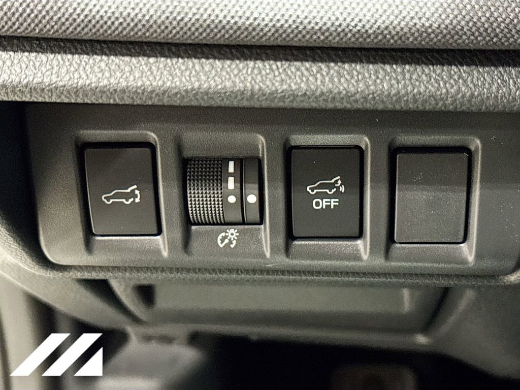 Certified 2025 Subaru Outback Premium AWD/4WD image 10