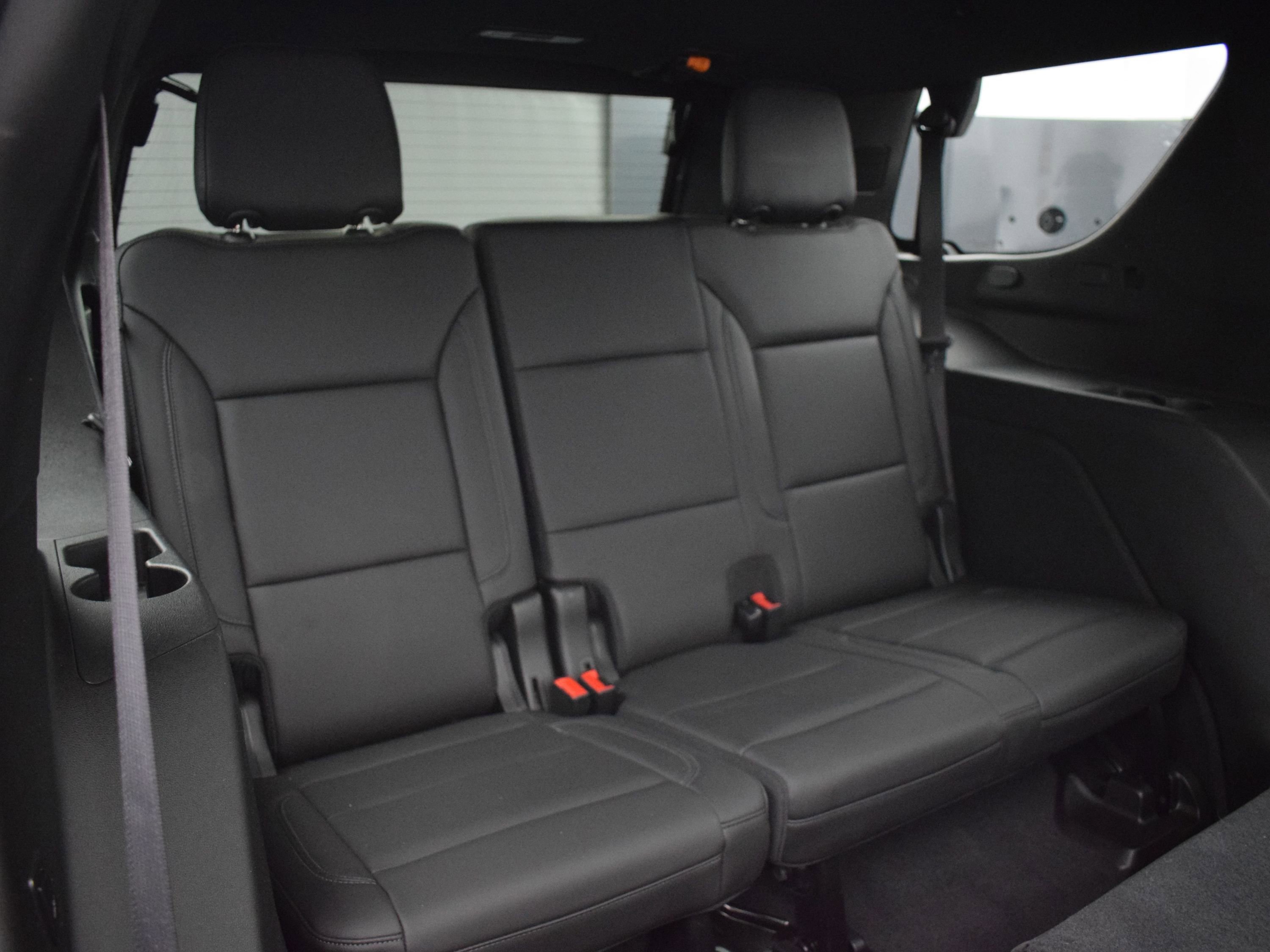 Used 2021 Chevrolet Tahoe Z71 w/ Z71 Signature Package AWD/4WD image 12