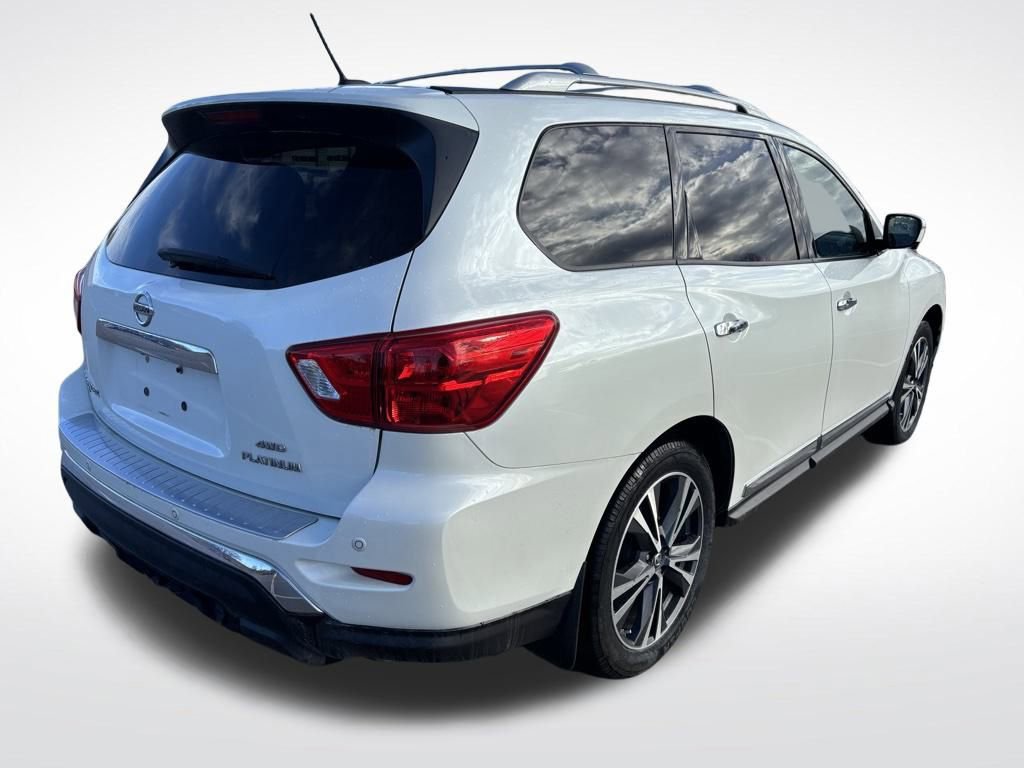 Used 2018 Nissan Pathfinder Platinum image 7