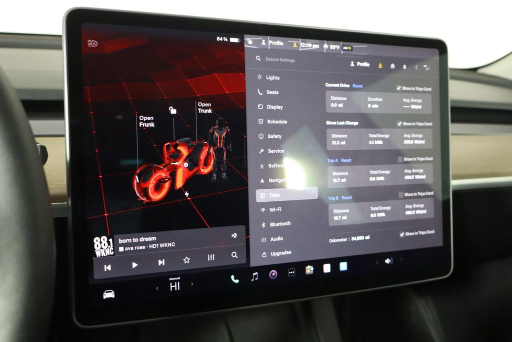 Used 2023 Tesla Model 3 Standard Range image 33