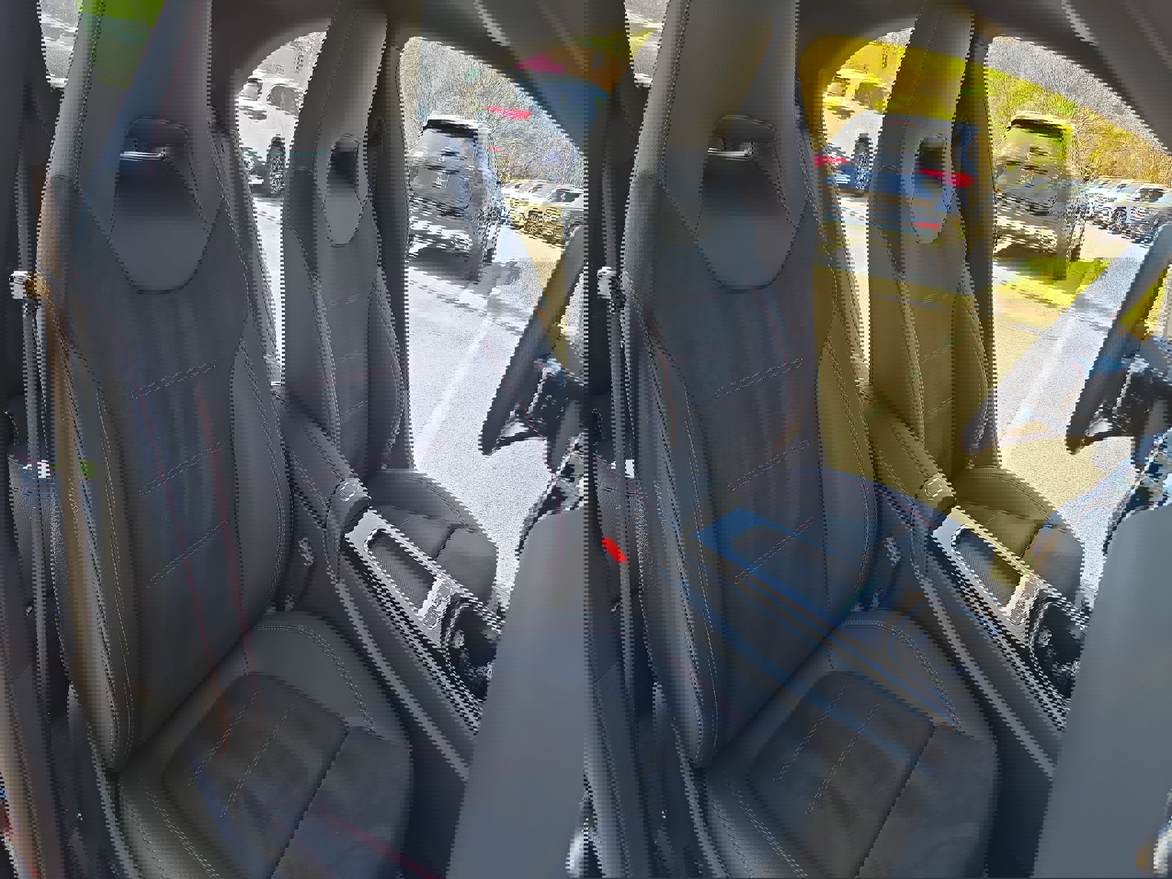 Used 2025 Mercedes-Benz CLA 250 image 10