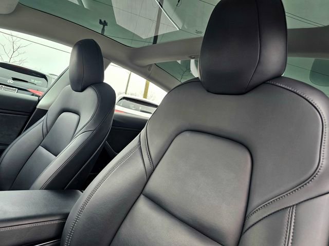 Used 2018 Tesla Model 3 Mid Range image 18