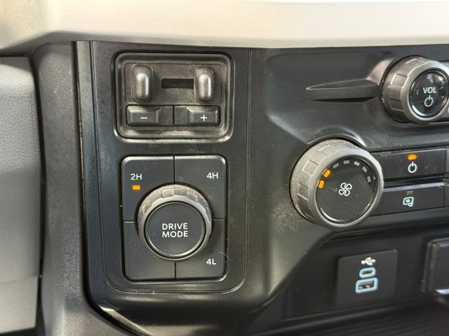 Used 2025 Ford F250 XLT AWD/4WD image 31