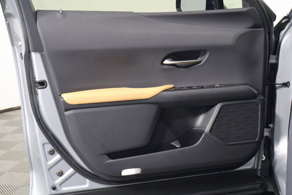 Used 2023 Lexus UX 250h FWD w/ Accessory Package (Z2) image 12