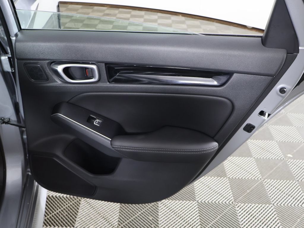 Used 2023 Honda Civic Touring image 28