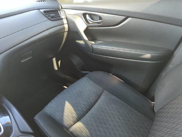 Certified 2019 Nissan Rogue SV w/ Premium Package FWD image 29