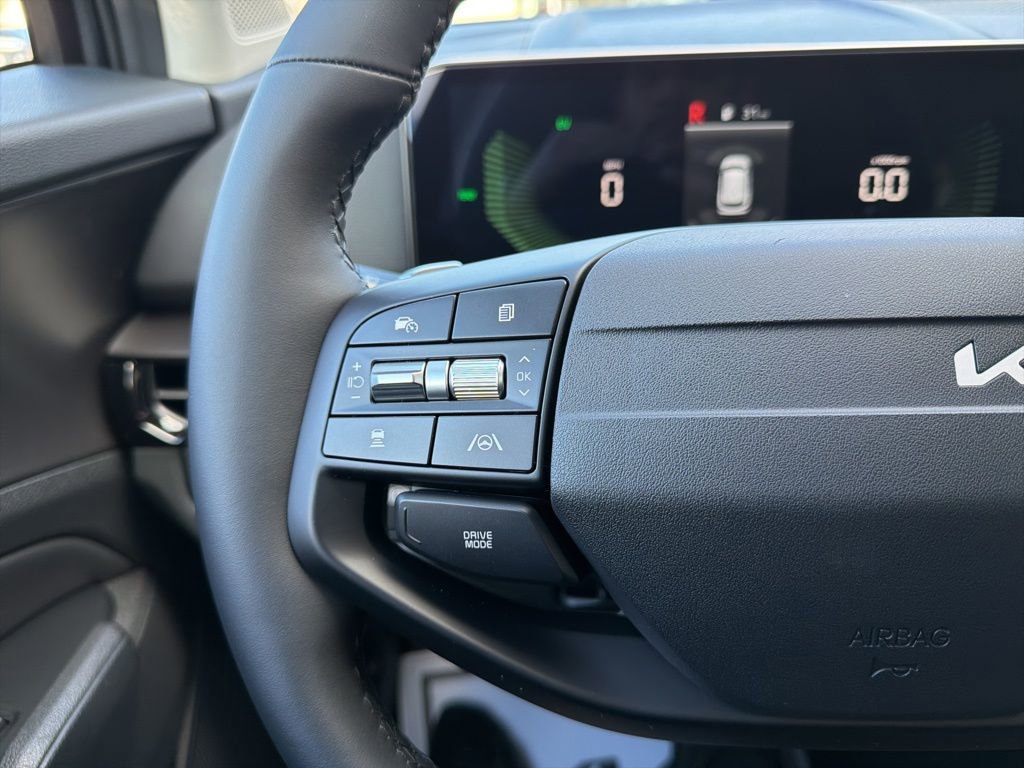 New 2026 Kia Sportage EX image 32