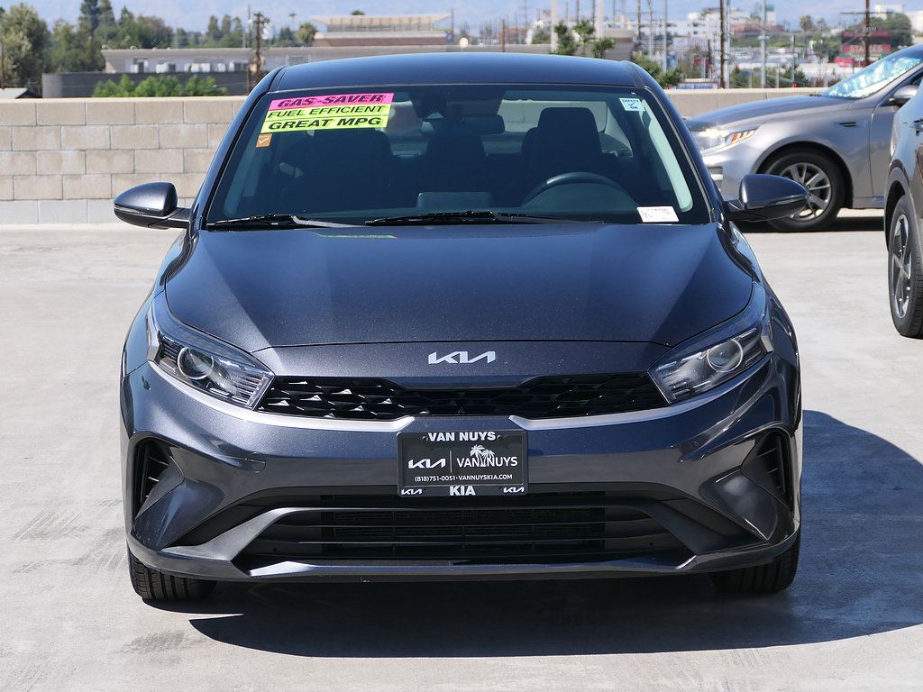 Used 2023 Kia Forte LXS w/ LXS Technology Package FWD image 7