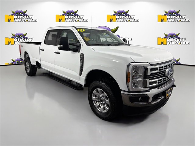 Used 2024 Ford F350 XLT image 3