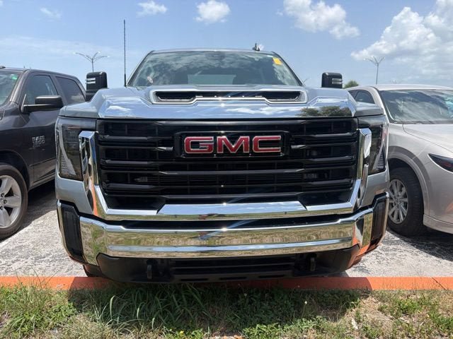 Used 2025 GMC Sierra 3500 Pro AWD/4WD video 2