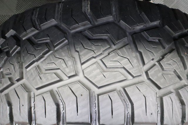 Used 2014 Ford F250 Platinum w/ FX4 Off-Road Package AWD/4WD image 86