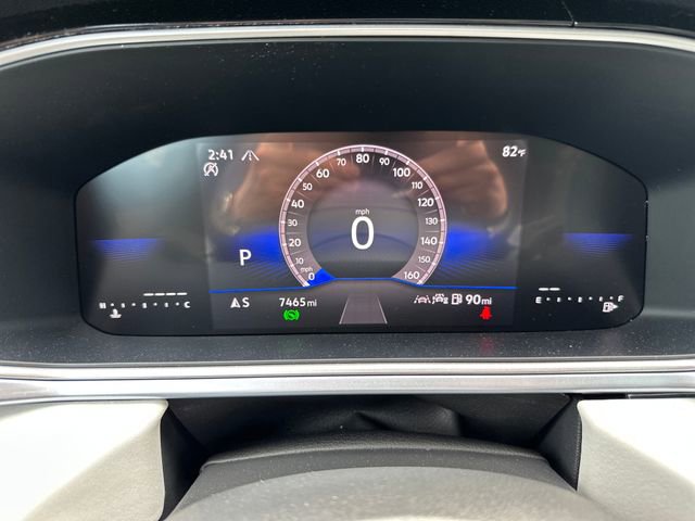 Certified 2025 Volkswagen Taos SE w/ Panoramic Sunroof Package AWD/4WD image 21