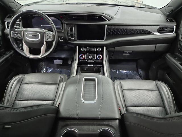 Used 2022 GMC Yukon XL Denali image 12