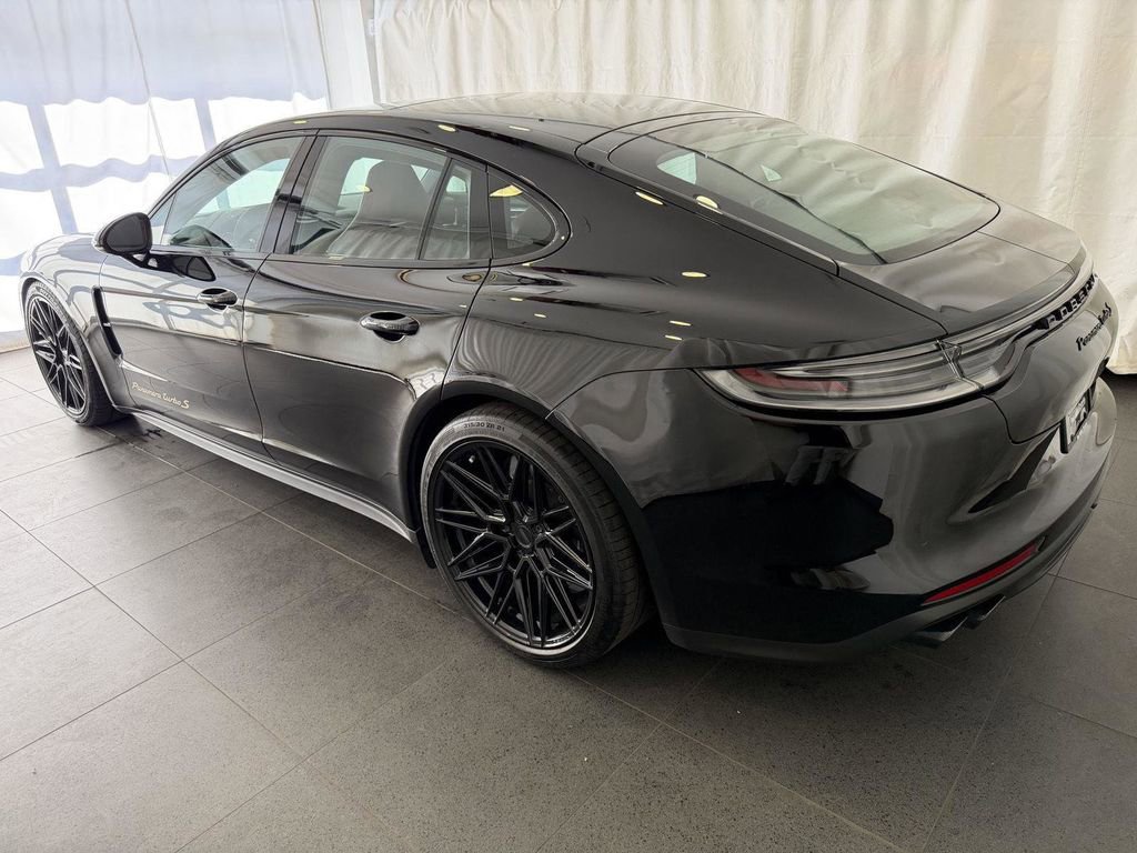 Certified 2022 Porsche Panamera Turbo S AWD/4WD image 3