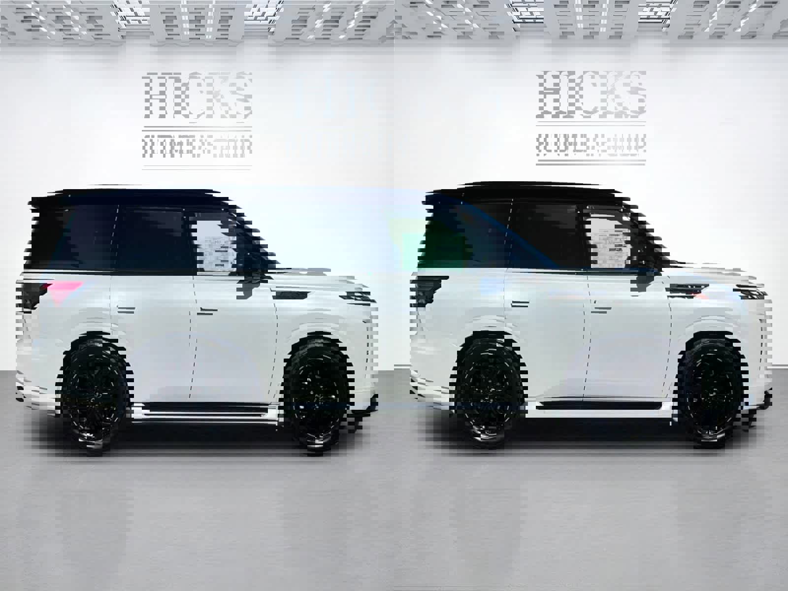 New 2026 INFINITI QX80 4WD w/ Premium Cargo Package image 4