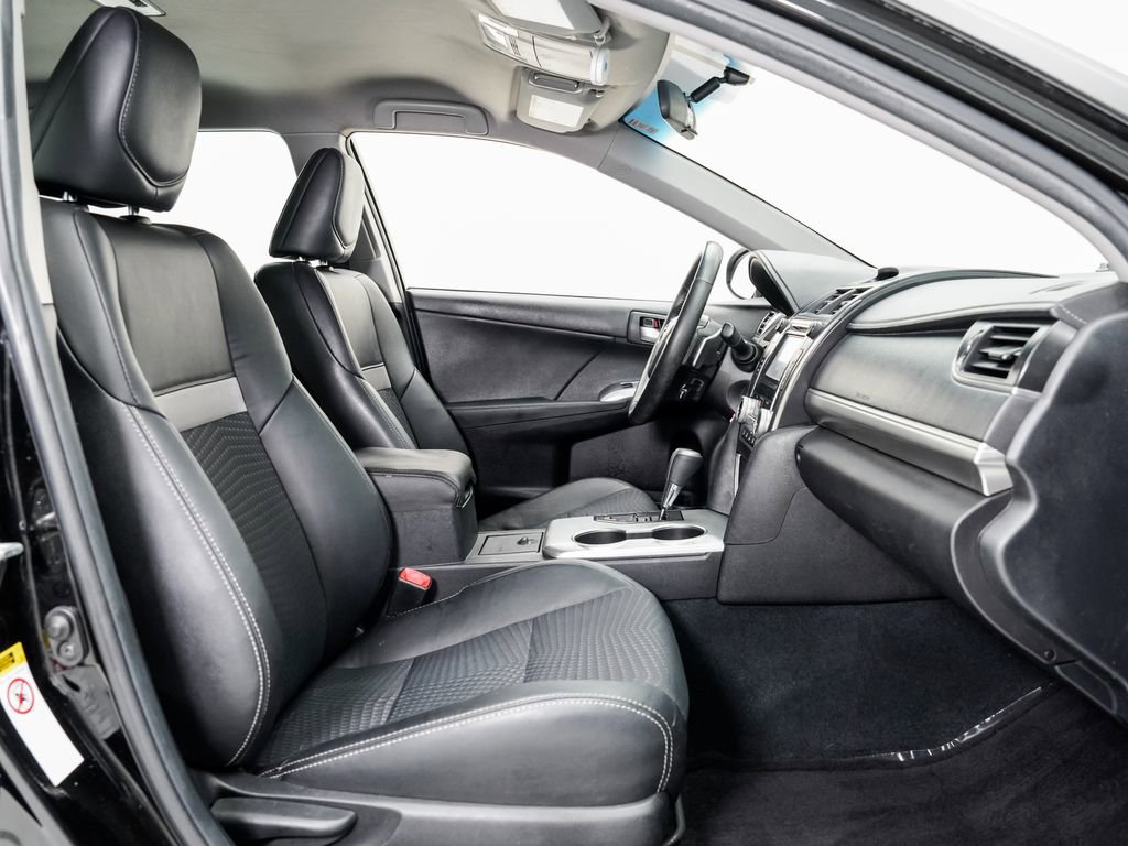 Used 2012 Toyota Camry SE image 21
