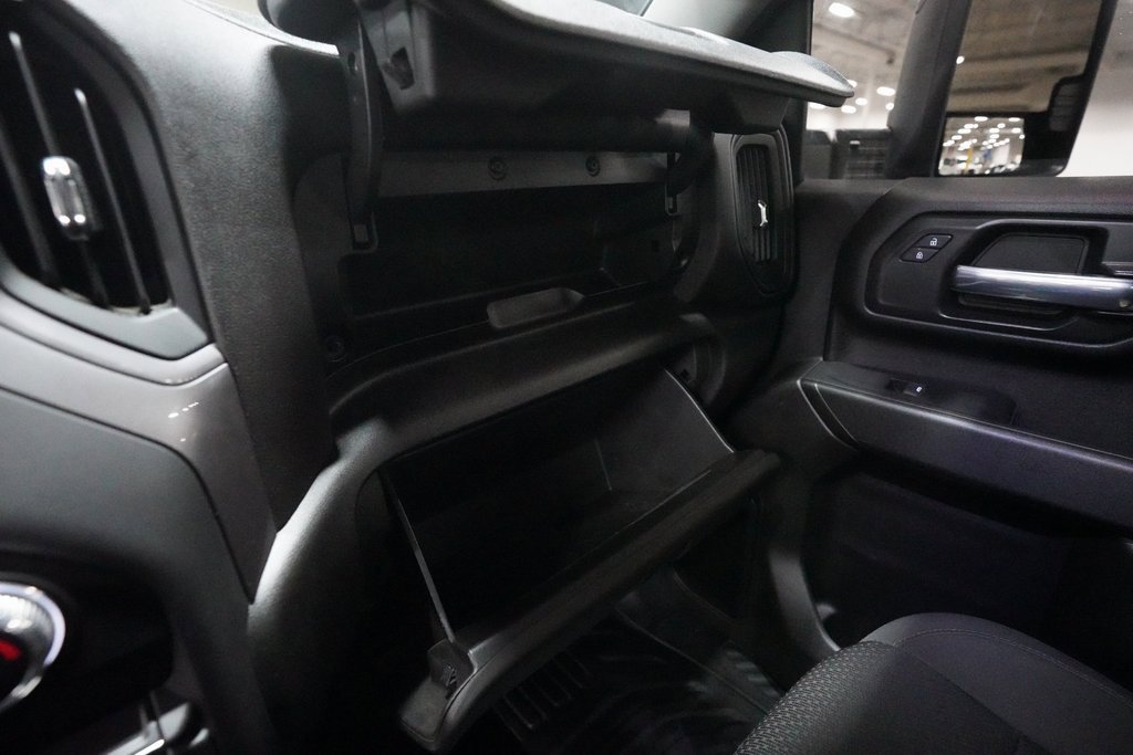 Certified 2022 GMC Sierra 3500 Pro w/ Convenience Package image 26