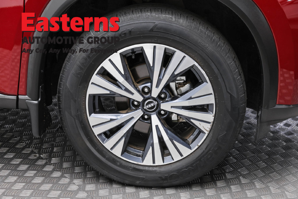 Used 2023 Nissan Rogue SV w/ SV Premium B Package AWD/4WD image 32