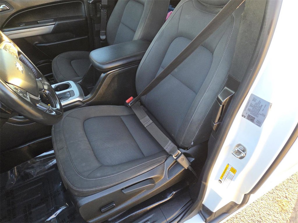 Used 2022 Chevrolet Colorado LT w/ Fleet Safety Package image 18