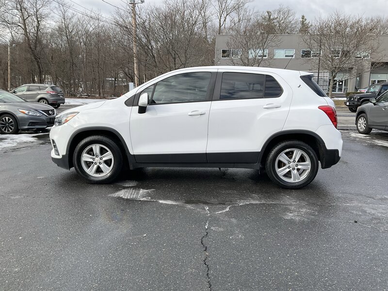 Used 2020 Chevrolet Trax LS w/ Tint and Cruise Package FWD image 8