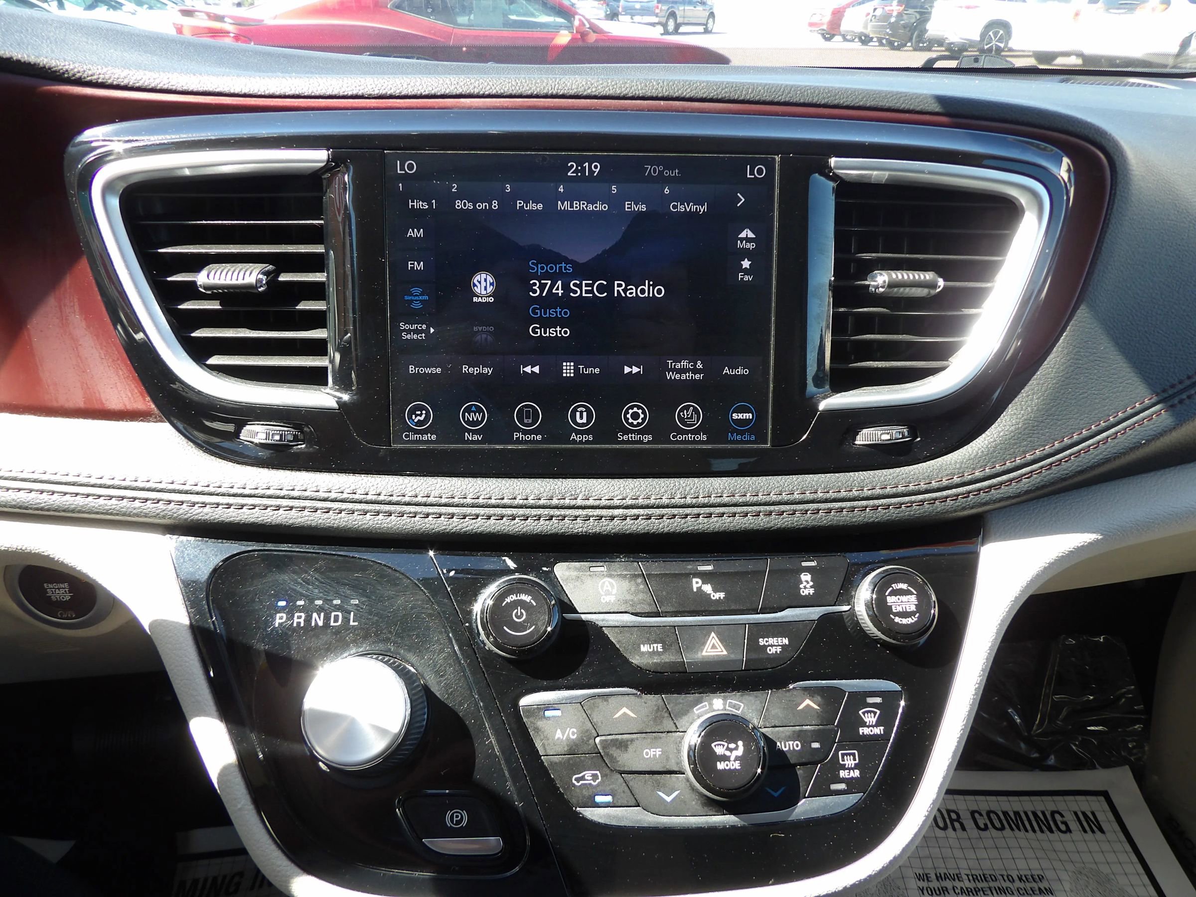 Used 2020 Chrysler Pacifica Limited image 18