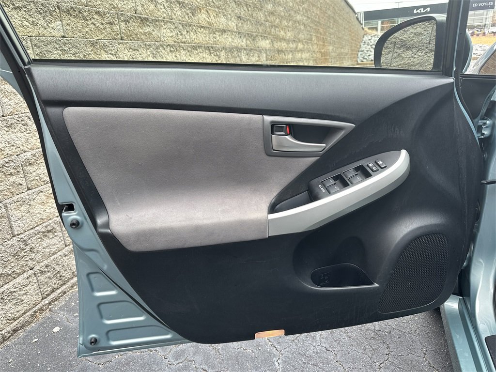 Used 2014 Toyota Prius Two image 10