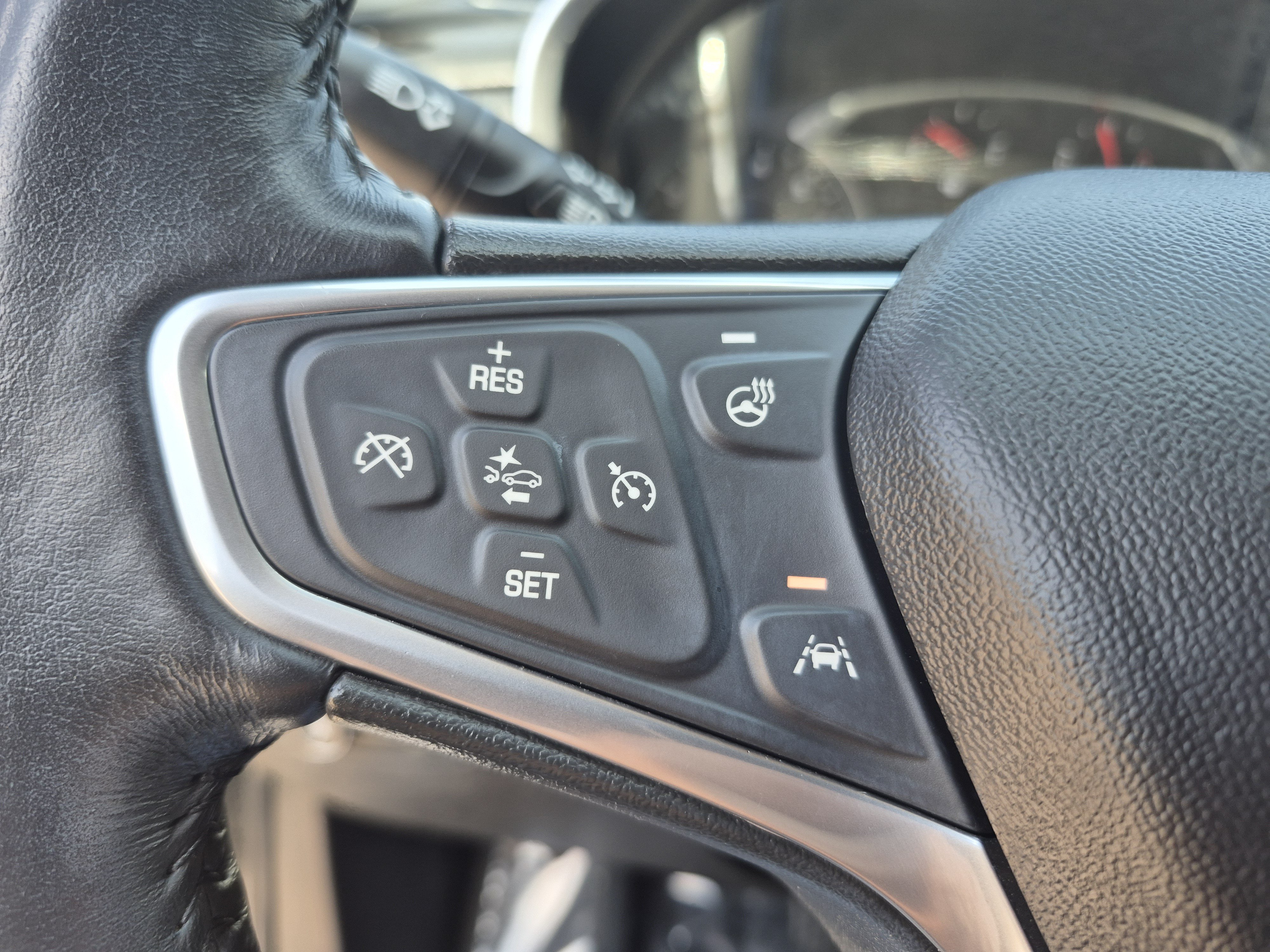 Used 2020 Chevrolet Equinox Premier AWD/4WD image 27