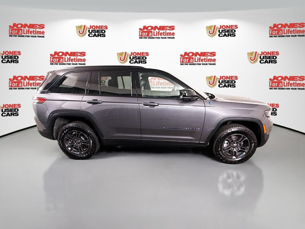 Used 2024 Jeep Grand Cherokee Trailhawk w/ Luxury Tech Group III AWD/4WD image 18