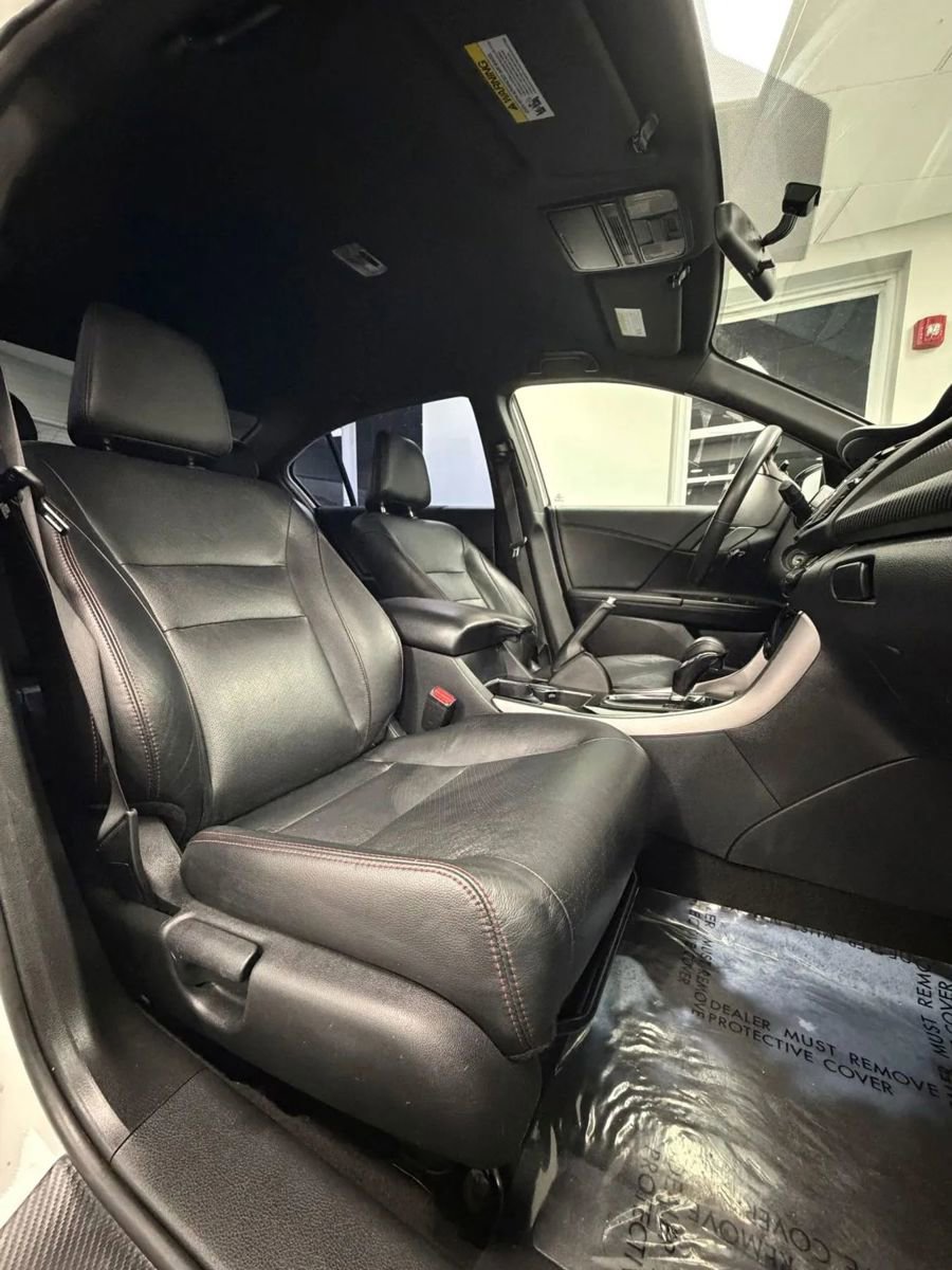 Used 2017 Honda Accord Sport Special Edition image 9