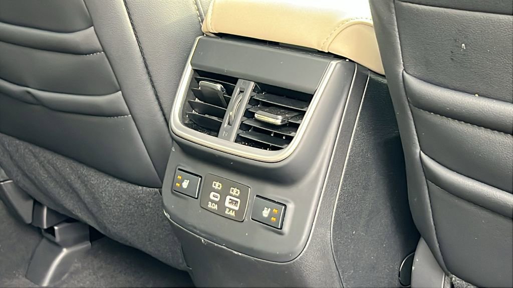 Certified 2025 Subaru Outback Limited image 17
