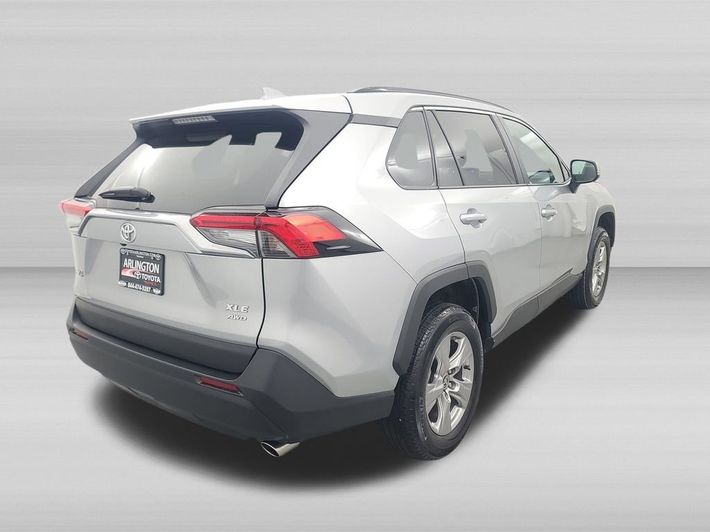 Used 2025 Toyota RAV4 XLE AWD/4WD image 5