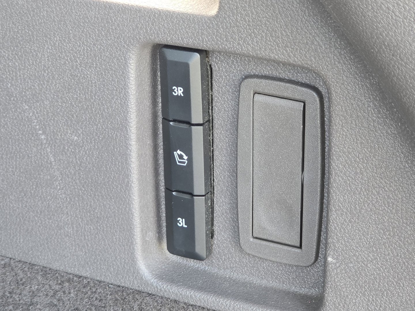 Used 2020 Lincoln Aviator Reserve RWD image 19