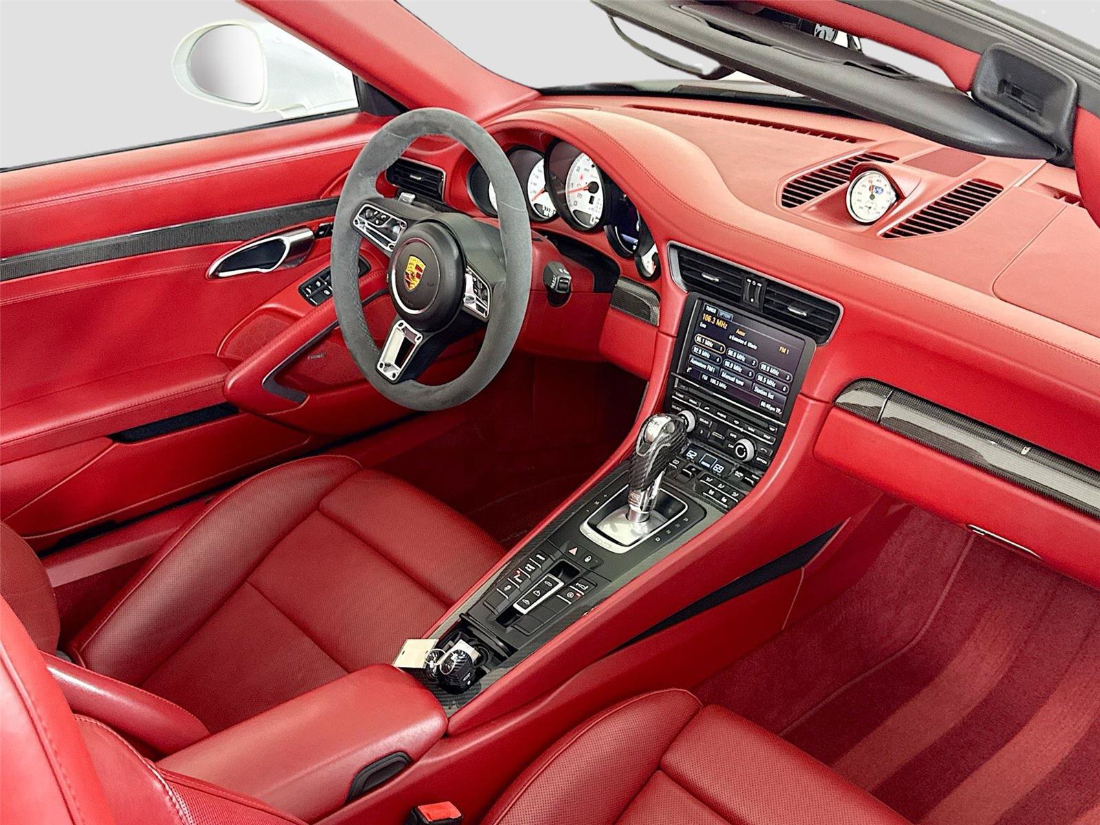 Used 2015 Porsche 911 Turbo S AWD/4WD image 31