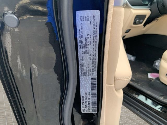 New 2025 Jeep Grand Cherokee Limited w/ Black Appearance Package image 37