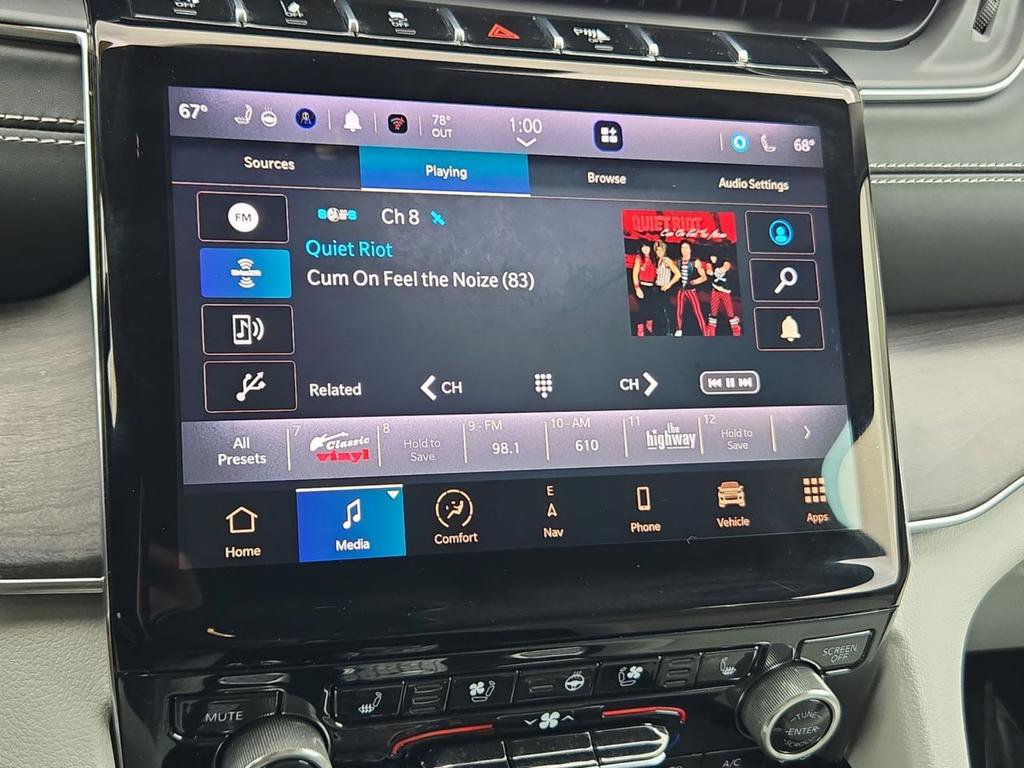 Certified 2023 Jeep Grand Cherokee Overland w/ Luxury Tech Group IV image 27