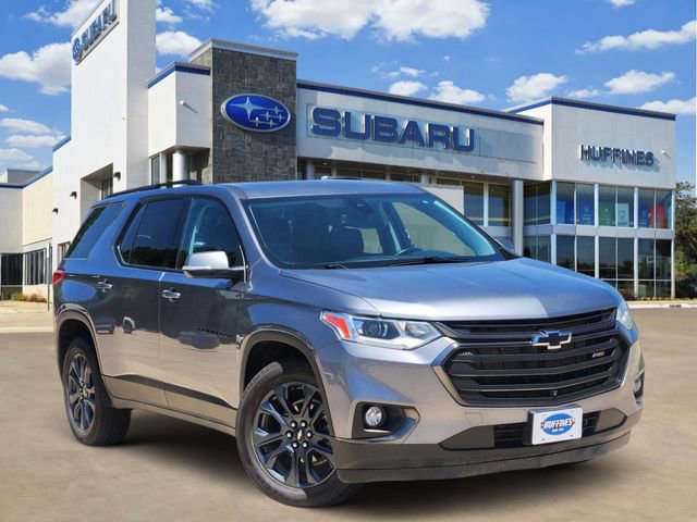 Used 2021 Chevrolet Traverse RS FWD image 1