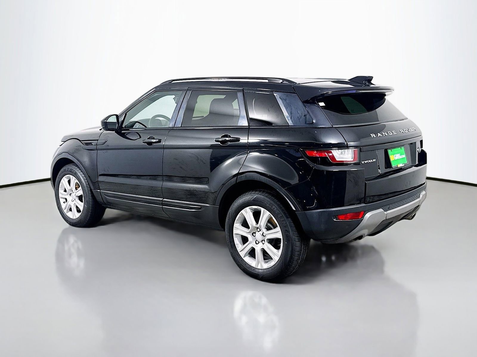 Used 2017 Land Rover Range Rover Evoque SE Premium AWD/4WD image 5