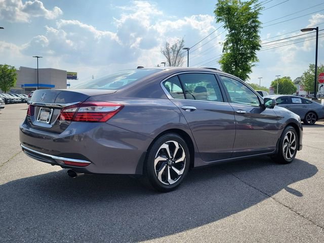 Certified 2017 Honda Accord EX-L image 4