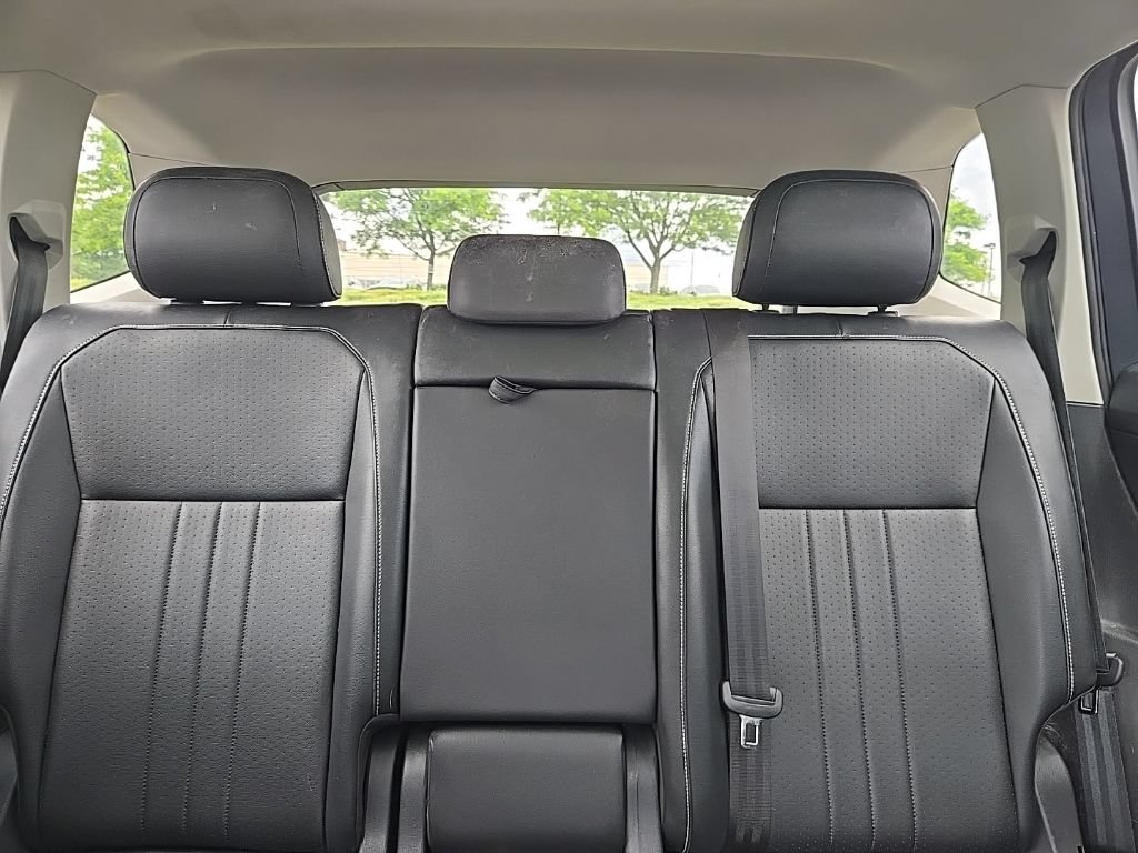 Used 2022 Volkswagen Tiguan SE AWD/4WD image 23