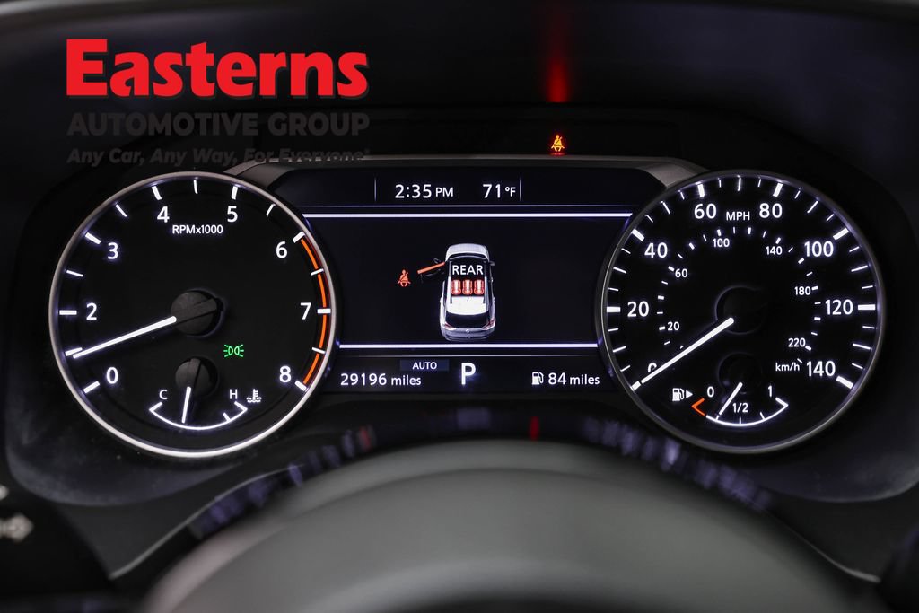 Used 2023 Nissan Rogue SV AWD/4WD image 17