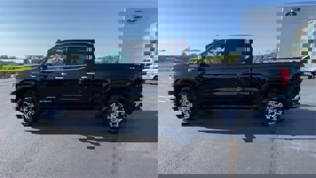 Used 2024 GMC Sierra 1500 SLT image 5