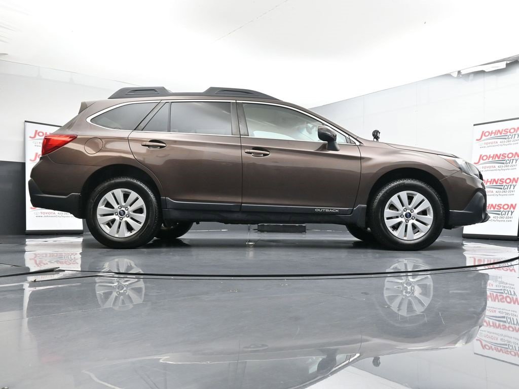 Used 2019 Subaru Outback 2.5i Premium image 24