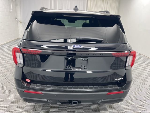 Used 2025 Ford Explorer ST-Line w/ Premium Package image 7