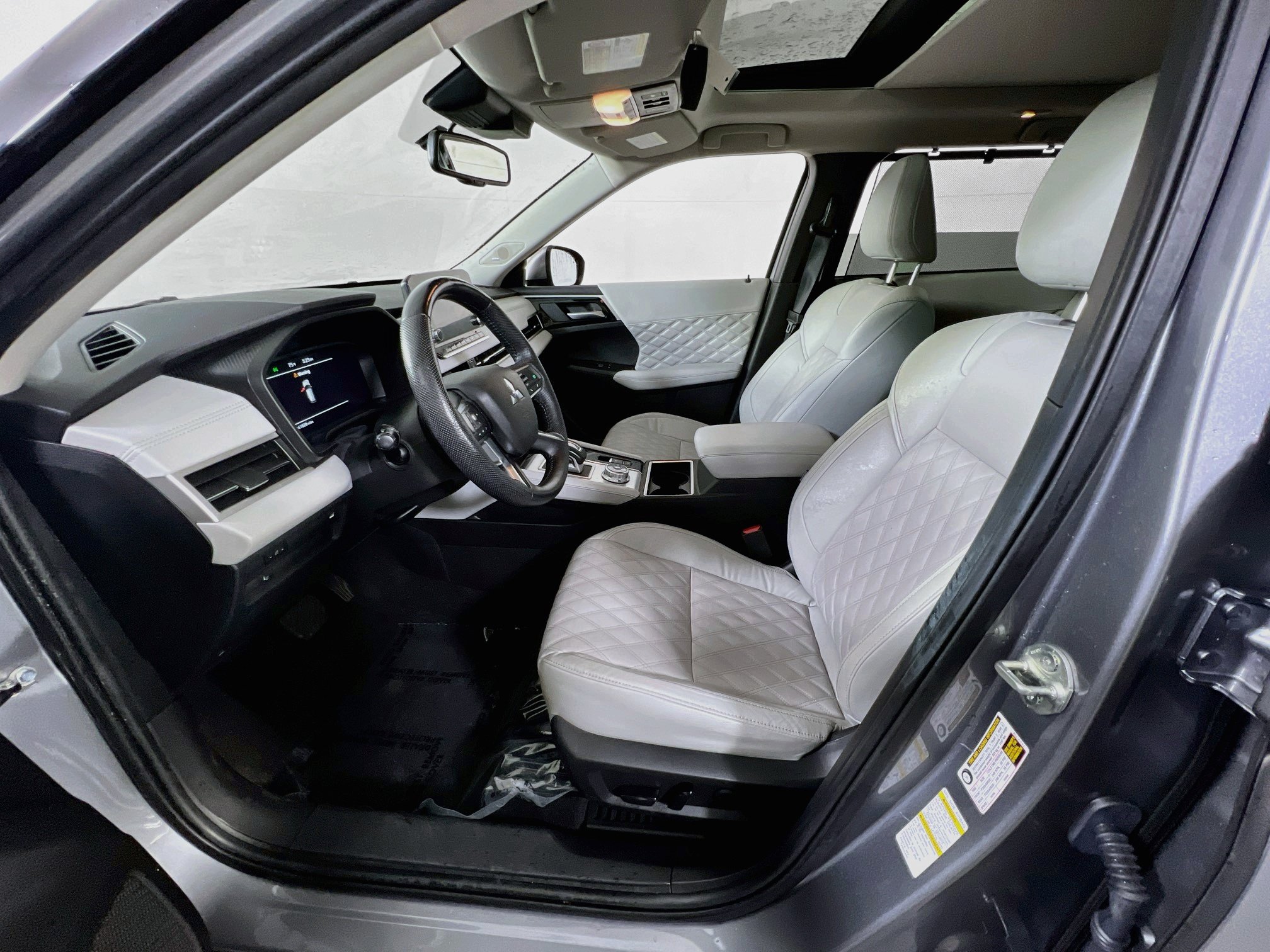 Used 2023 Mitsubishi Outlander SEL AWD/4WD image 20