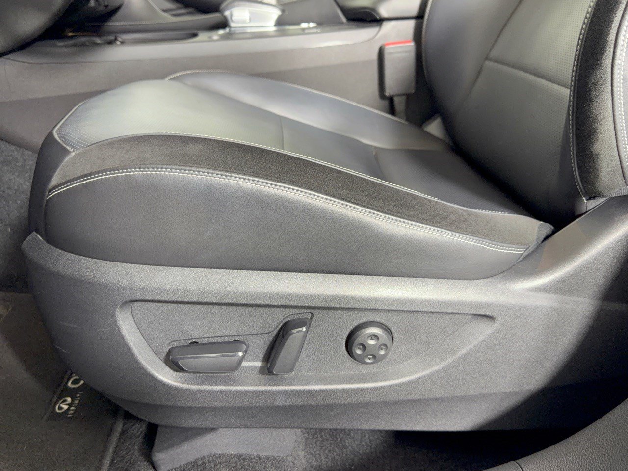 Used 2024 INFINITI QX50 Sport w/ Cargo Package FWD image 16
